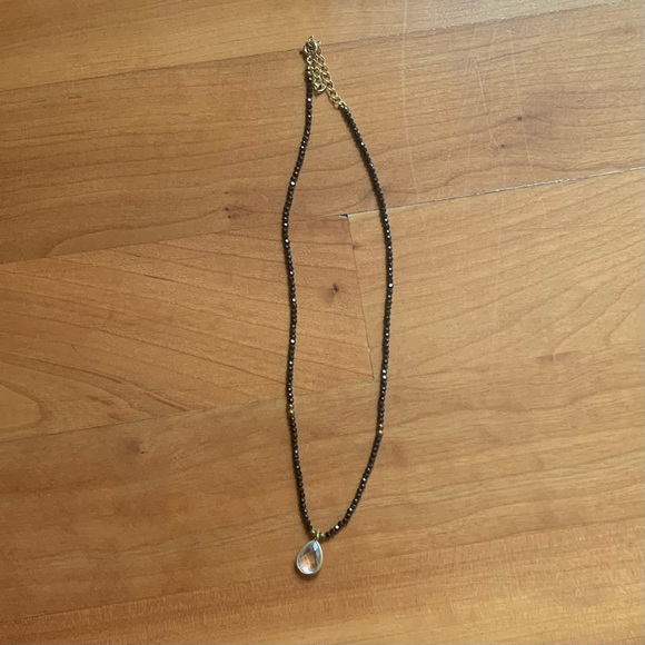 Black Crystal Bead Necklace With Pendant - Picture 3 of 7